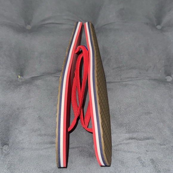 Never worn red Rothy’s Flip Flops - Picture 5 of 5